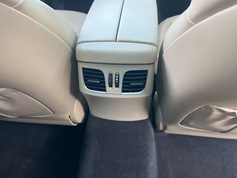 Used 2016 Hyundai Genesis 3.8 w/ Option Group 02 image 14