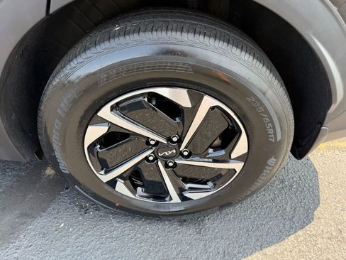 Used 2023 Kia Sportage LX image 46