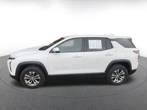 Used 2025 Chevrolet Equinox LT image 9