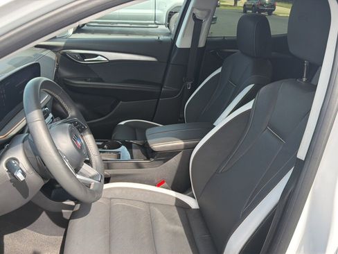 Used 2025 Buick Envision Sport Touring image 15