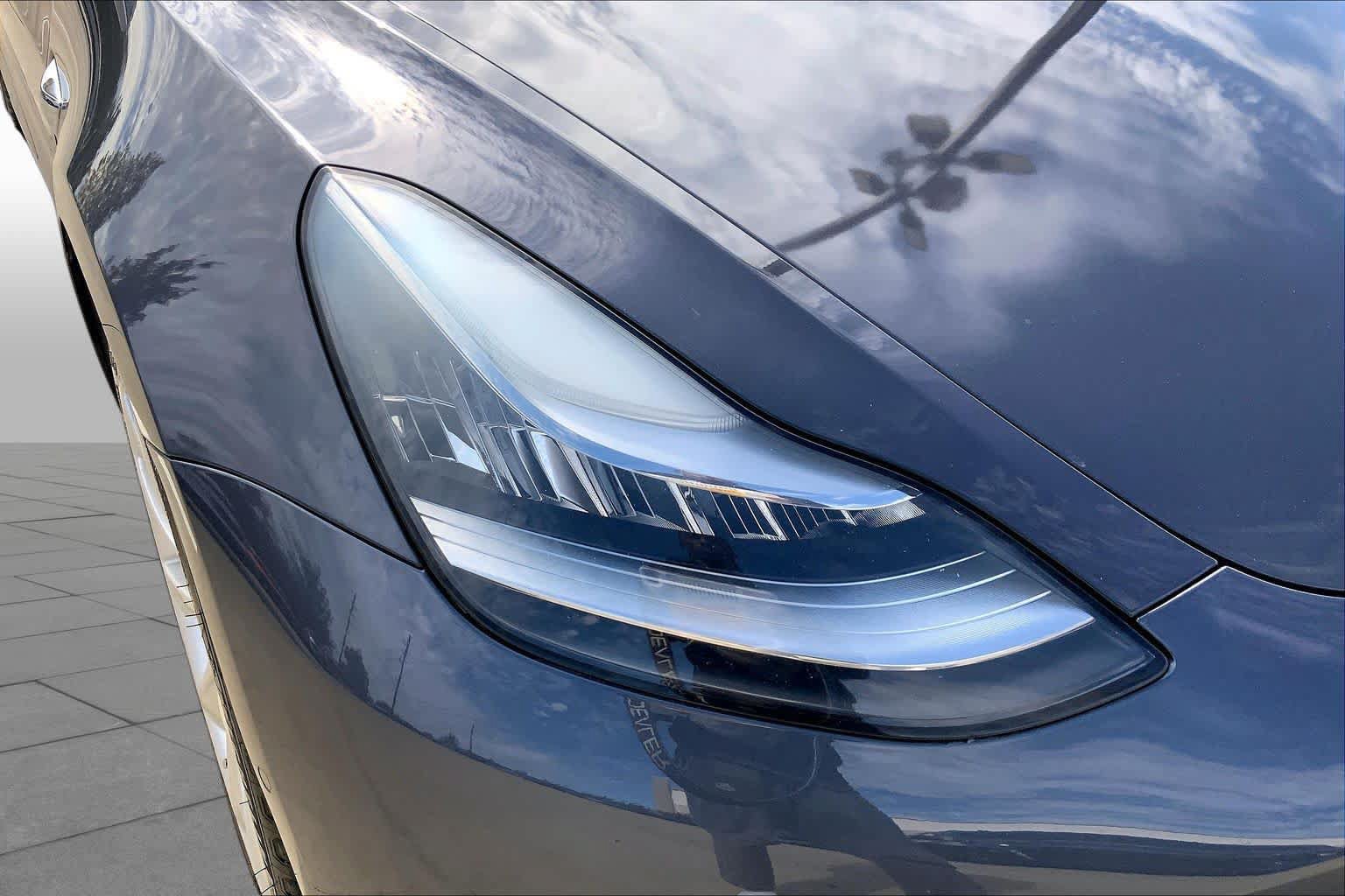 Used 2019 Tesla Model 3 Standard Range Plus RWD image 26
