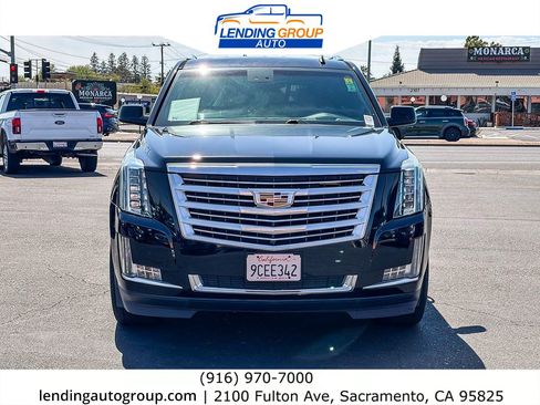 Used 2015 Cadillac Escalade Luxury AWD/4WD image 6