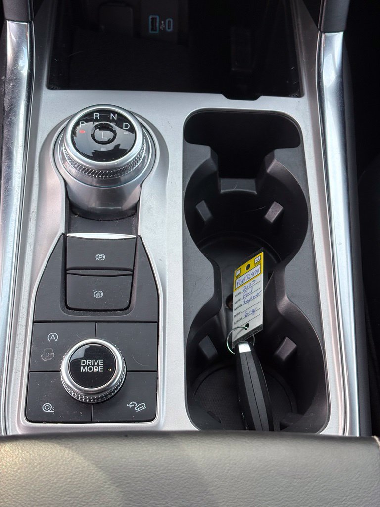 Used 2023 Ford Explorer XLT w/ Equipment Group 202A AWD/4WD image 25