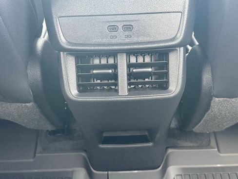 New 2026 Chevrolet Equinox ACTIV AWD/4WD image 20