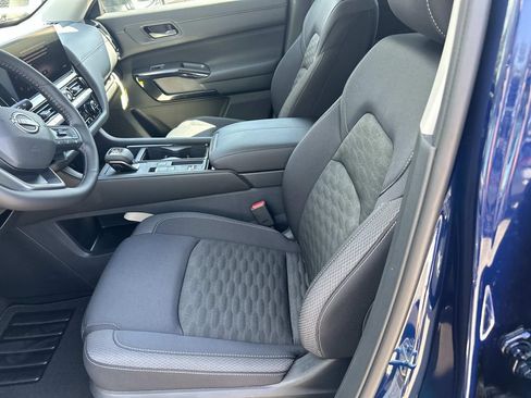 New 2026 Nissan Pathfinder SV w/ Lighting Package FWD image 16