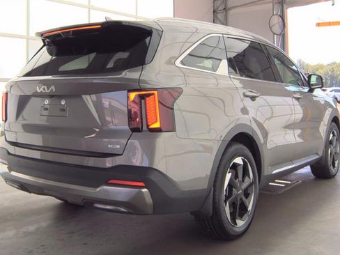 Used 2025 Kia Sorento SX Prestige AWD/4WD image 3