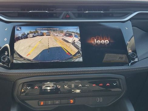 New 2026 Jeep Cherokee Overland image 32