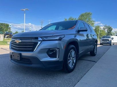 Used 2023 Chevrolet Traverse LT