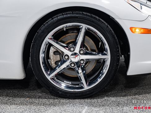 Used 2012 Chevrolet Corvette Coupe image 11