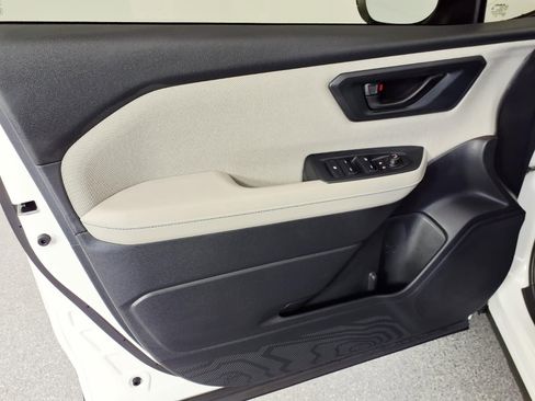 Certified 2025 Subaru Forester w/ Convenience Package #1 image 24