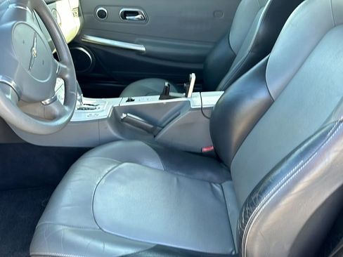 Used 2005 Chrysler Crossfire Limited image 34