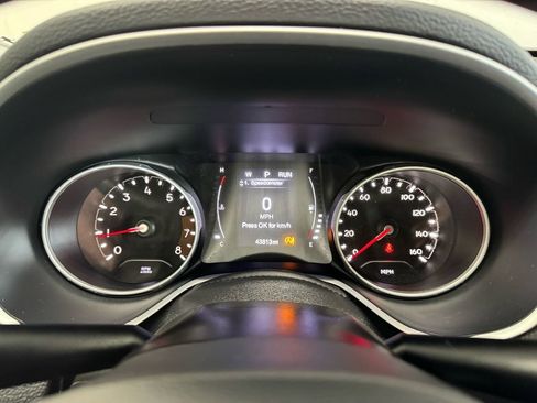Used 2019 Jeep Compass Latitude AWD/4WD image 35