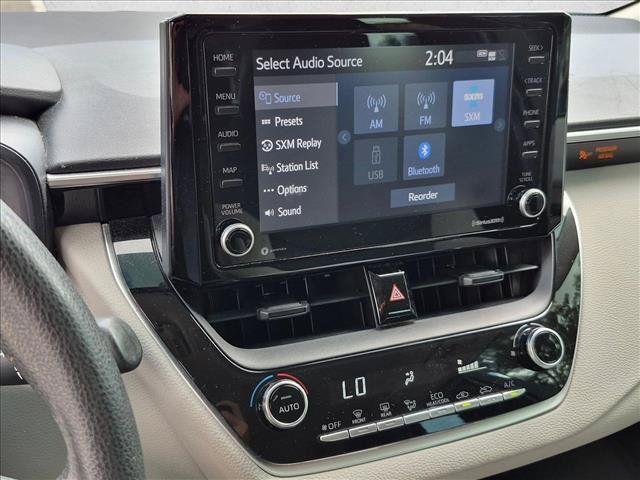 Used 2022 Toyota Corolla LE FWD image 6