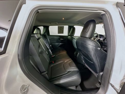 Used 2022 Jeep Cherokee Latitude Lux image 29