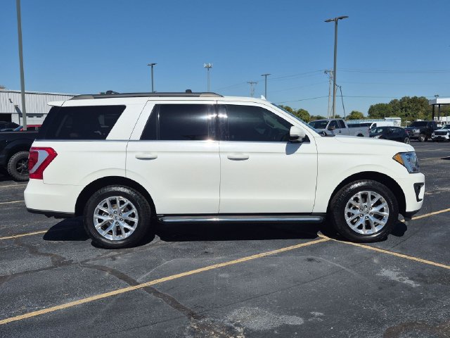 Used 2020 Ford Expedition XLT w/ Equipment Group 202A AWD/4WD image 9