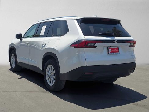 Certified 2026 Toyota Grand Highlander FWD image 5