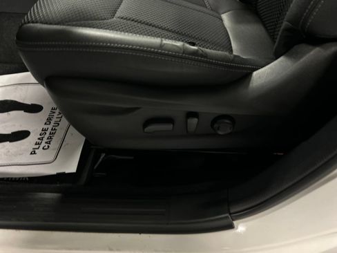 Used 2020 Subaru Forester Premium AWD/4WD image 11