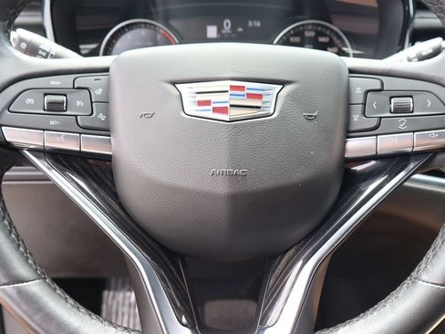 Certified 2023 Cadillac XT6 Premium Luxury AWD/4WD image 23