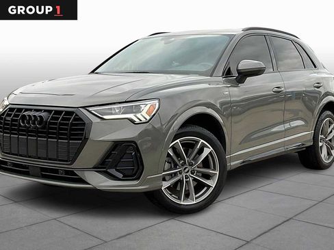 Used 2022 Audi Q3 2.0T Premium Plus w/ Premium Plus Package image 1