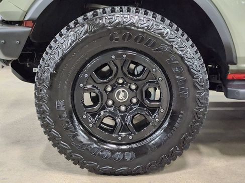 Used 2022 Ford Bronco Wildtrak AWD/4WD image 28