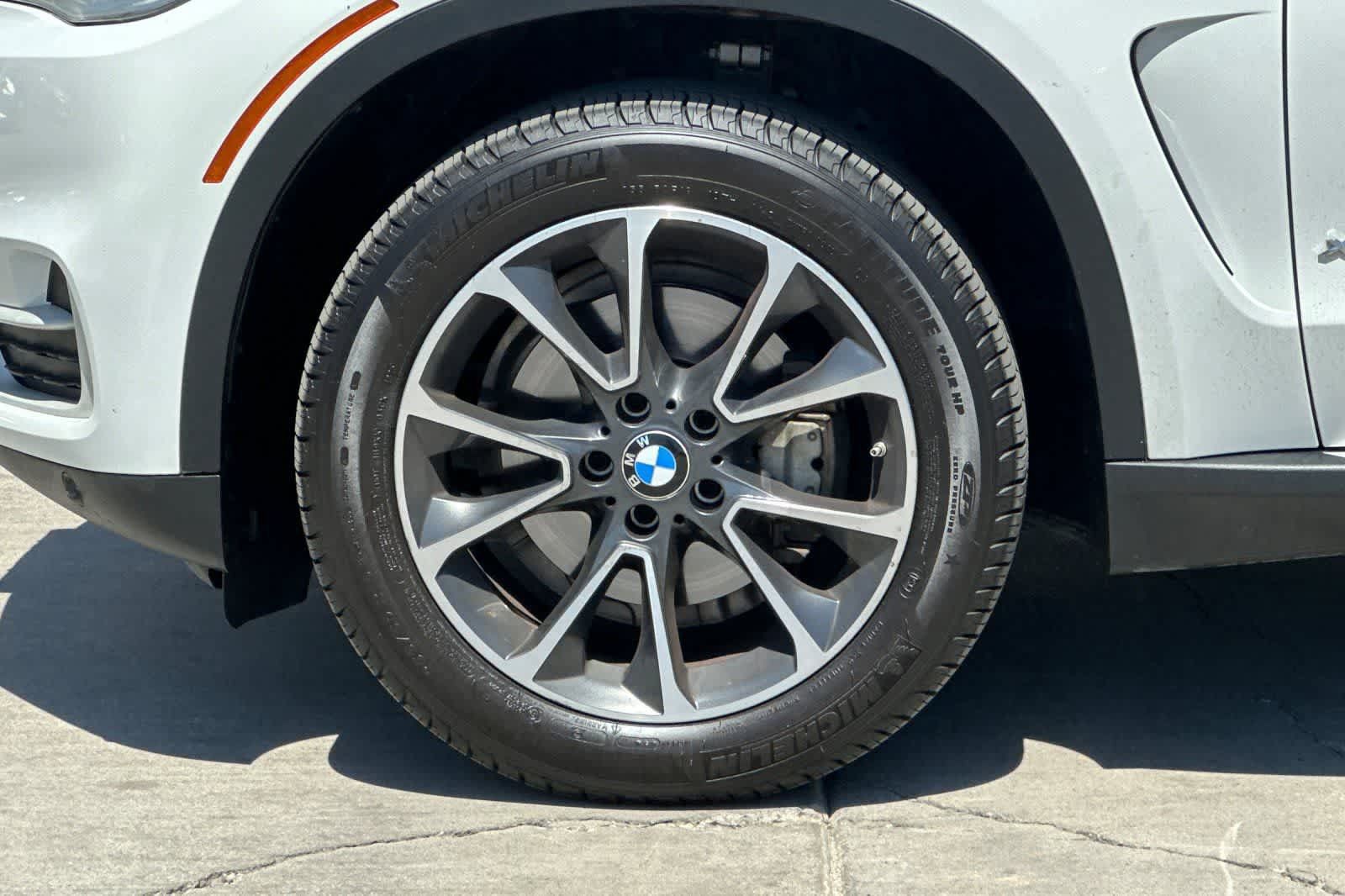 Used 2020 BMW X5 xDrive40i AWD/4WD image 36