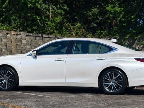 Certified 2023 Lexus ES 350 w/ Premium Package FWD image 13