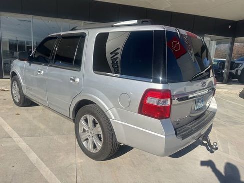 Used 2016 Ford Expedition Platinum image 3