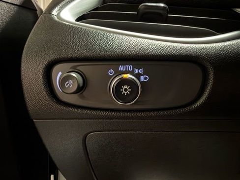 Used 2023 Chevrolet Malibu LT image 35