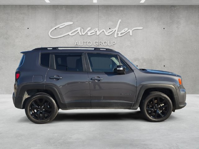 Used 2023 Jeep Renegade Altitude AWD/4WD image 17