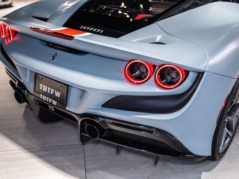 Used 2021 Ferrari F8 Tributo image 10