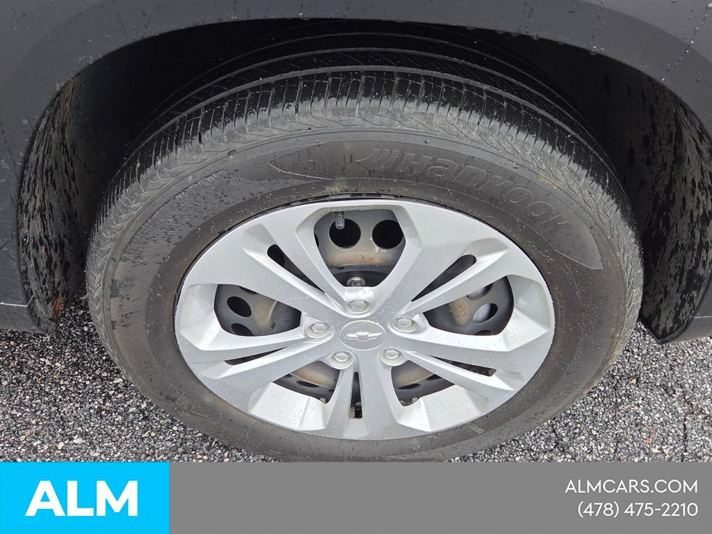 Used 2024 Chevrolet Trax LS FWD image 17