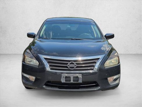 Used 2015 Nissan Altima 2.5 S w/ Power Driver Seat Package FWD image 2
