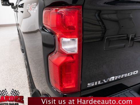 Used 2020 Chevrolet Silverado 2500 Custom w/ Gooseneck/5TH Wheel Package AWD/4WD image 9