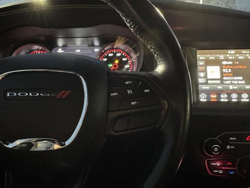 Used 2023 Dodge Charger SXT image 25