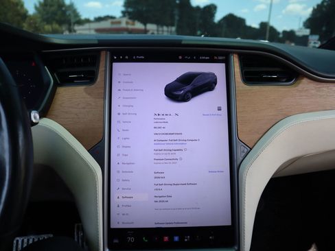 Used 2021 Tesla Model X Performance AWD/4WD image 24