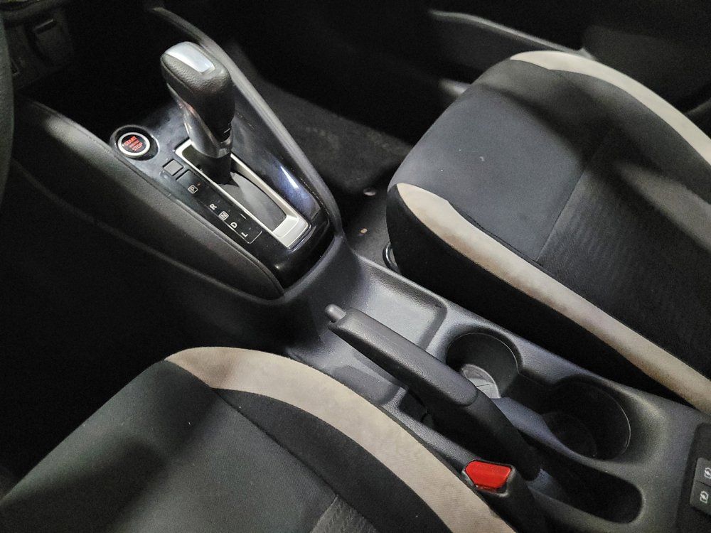 Used 2021 Nissan Versa SV FWD image 26