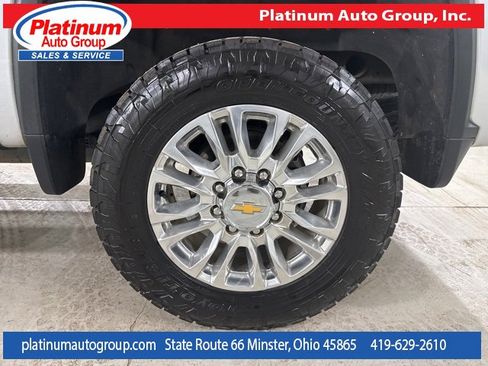 Used 2022 Chevrolet Silverado 2500 High Country w/ Technology Package image 50