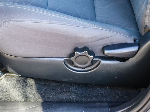 Used 2019 Toyota Tacoma TRD Off-Road image 23