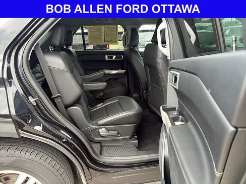 Used 2024 Ford Explorer XLT w/ Equipment Group 202A AWD/4WD image 16