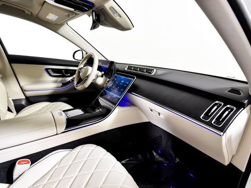 Certified 2023 Mercedes-Benz S 580 4MATIC Sedan image 32