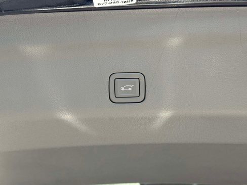 Used 2026 Cadillac Escalade V w/ LPO, ONYX Package AWD/4WD image 34