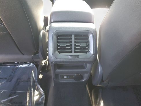 Used 2023 Volkswagen Tiguan SE R-Line FWD image 12