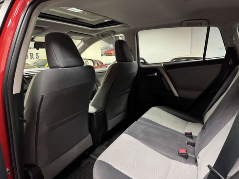 Used 2015 Toyota RAV4 XLE AWD/4WD image 20