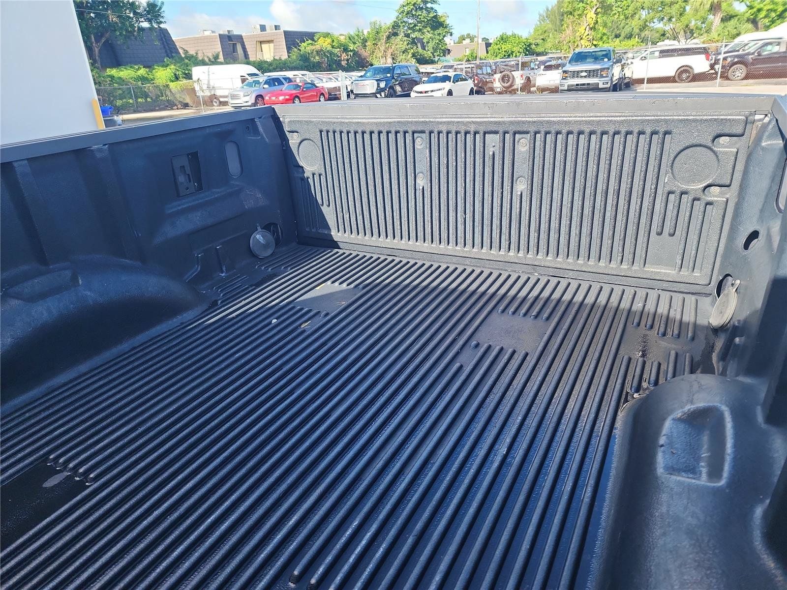 Used 2017 Ford F150 XL w/ Equipment Group 101A Mid AWD/4WD image 22