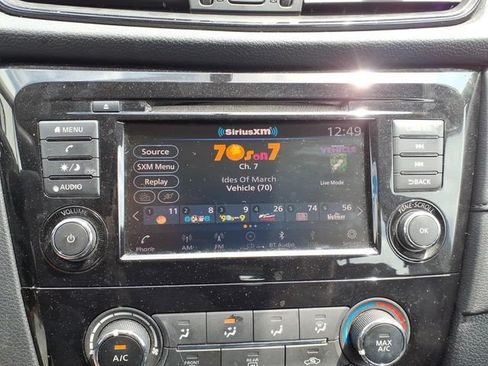 Used 2018 Nissan Rogue S FWD image 23