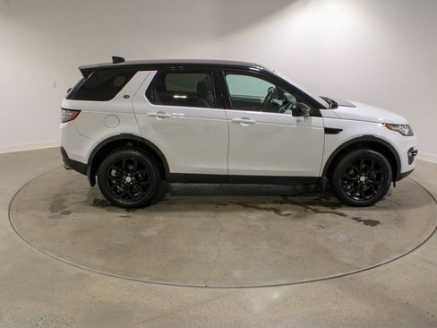 Used 2018 Land Rover Discovery Sport HSE image 6
