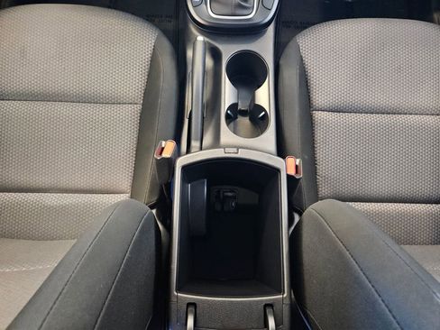 Used 2025 Kia Soul LX w/ LX Technology Package FWD image 21
