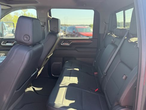 Used 2024 GMC Sierra 2500 Denali w/ Denali Reserve Package image 12