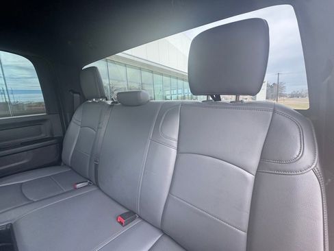 Used 2024 RAM 2500 Tradesman w/ Chrome Appearance Group image 16