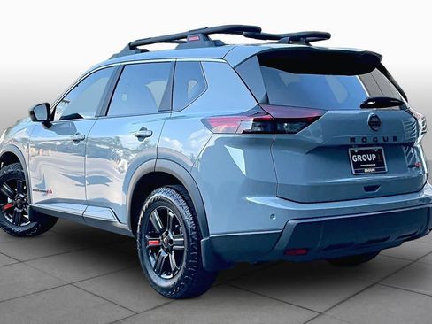Certified 2026 Nissan Rogue SV AWD/4WD image 12